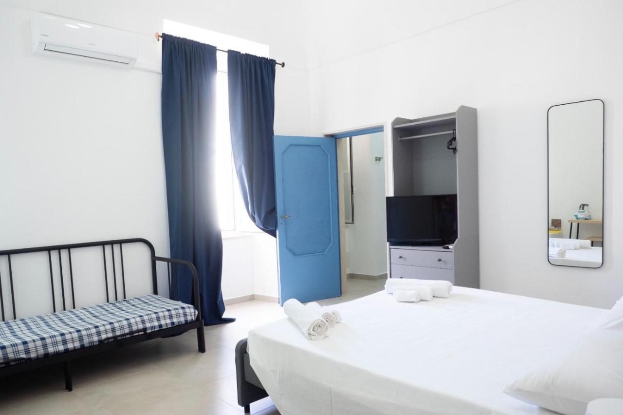 Seaport #Rooms Trani Exterior foto